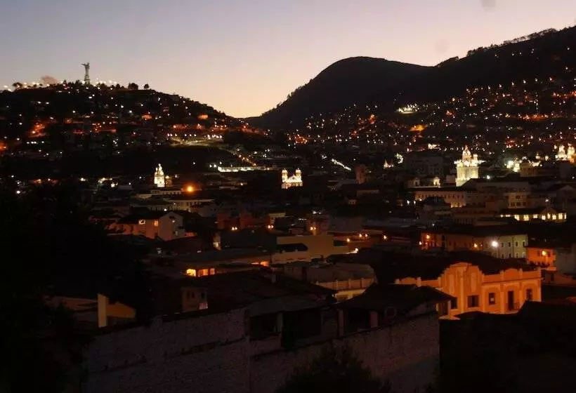 Aamiaismajoitus (B&B) Casa Vista Hermosa