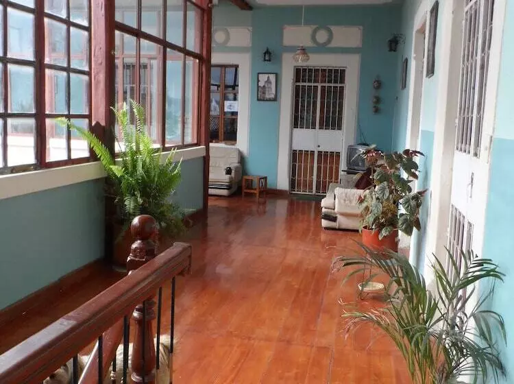 Aamiaismajoitus (B&B) Casa Vista Hermosa