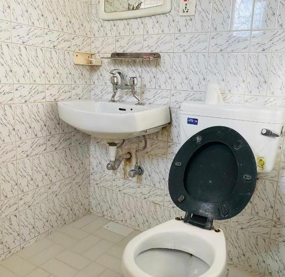 تختخواب و صبحانه New United