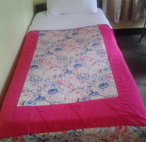 تختخواب و صبحانه New United