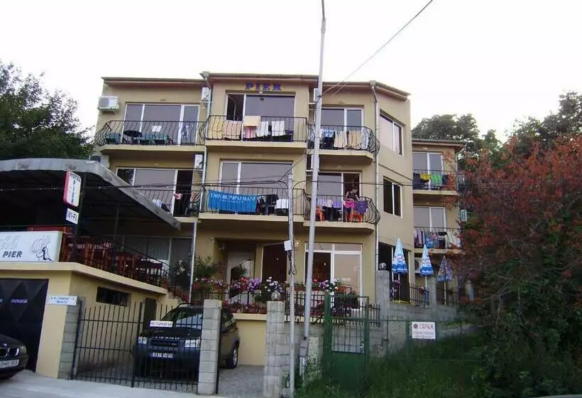 Family Hotel Pier