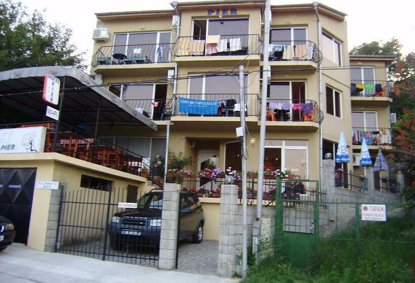 Family Hotel Pier