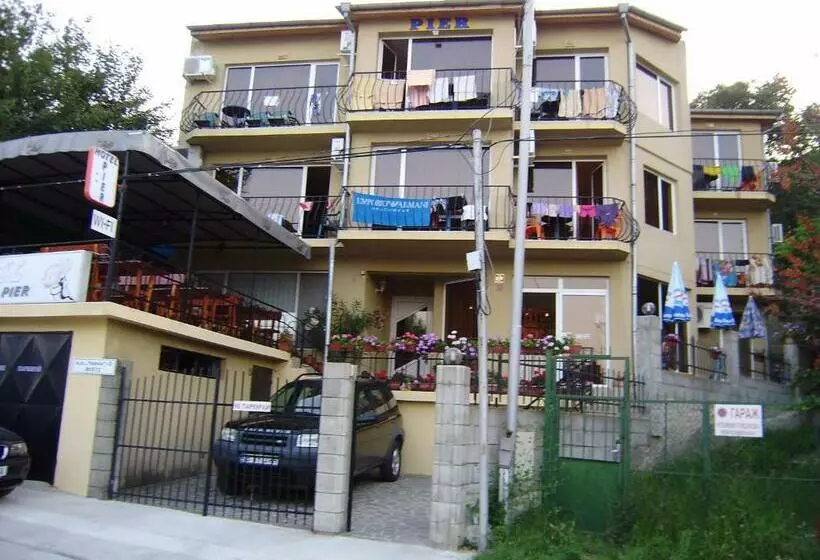 Family Hotel Pier