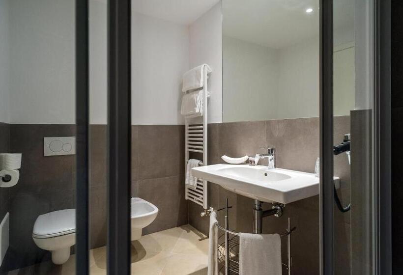 هتل Guesthouse Verona