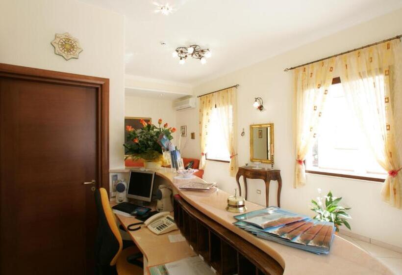 فندق H  Rooms La Darsena