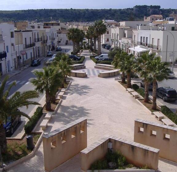 فندق H  Rooms La Darsena