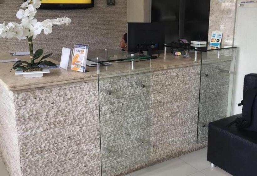 Отель Piramide St. Antonio De Jesus