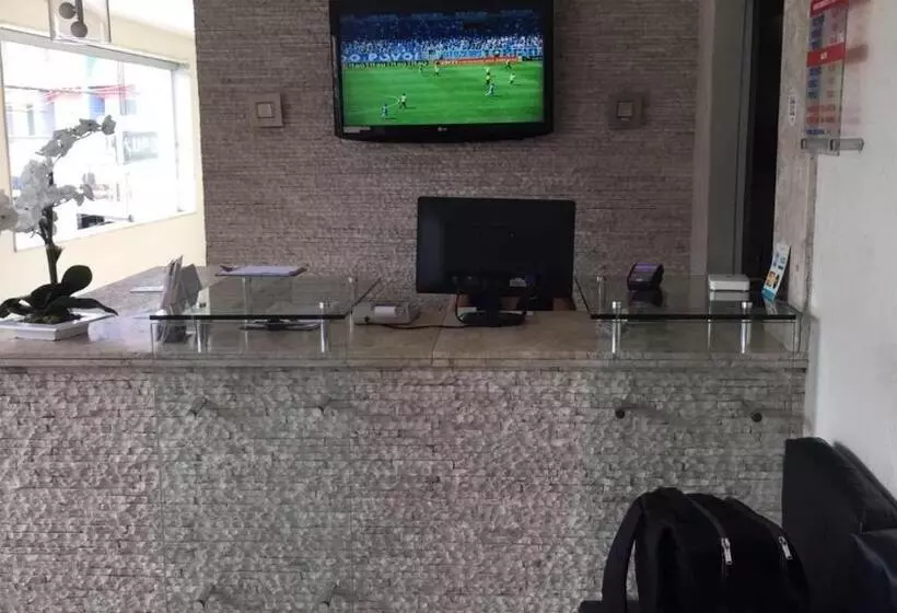 ホテル Piramide St. Antonio De Jesus