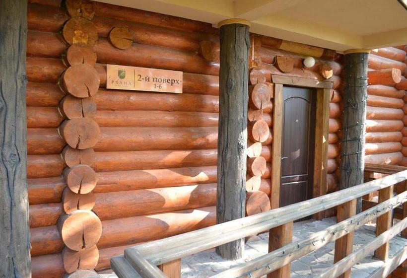 هتل Praha Wood House