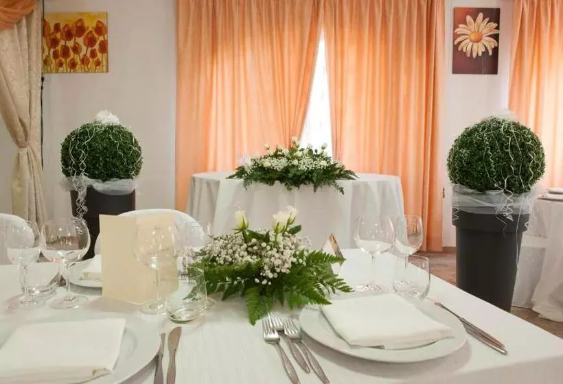 Hotelli Ristorante Il Pino