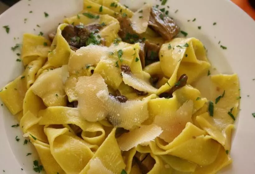 Hotelli Ristorante Il Pino