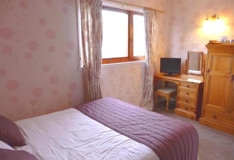 ホテル The Ferry Boat Inn