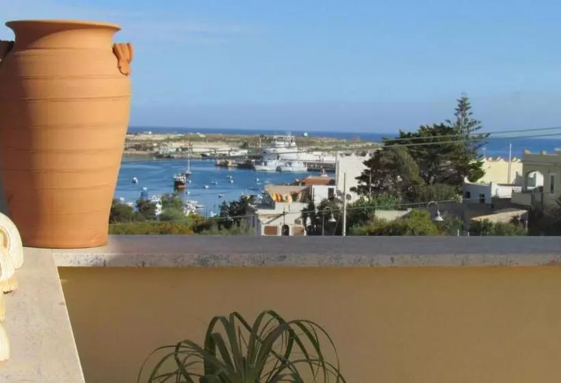 Le Anfore Hotel   Lampedusa