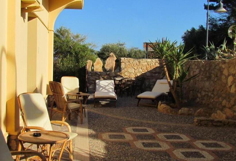 Le Anfore Hotel   Lampedusa