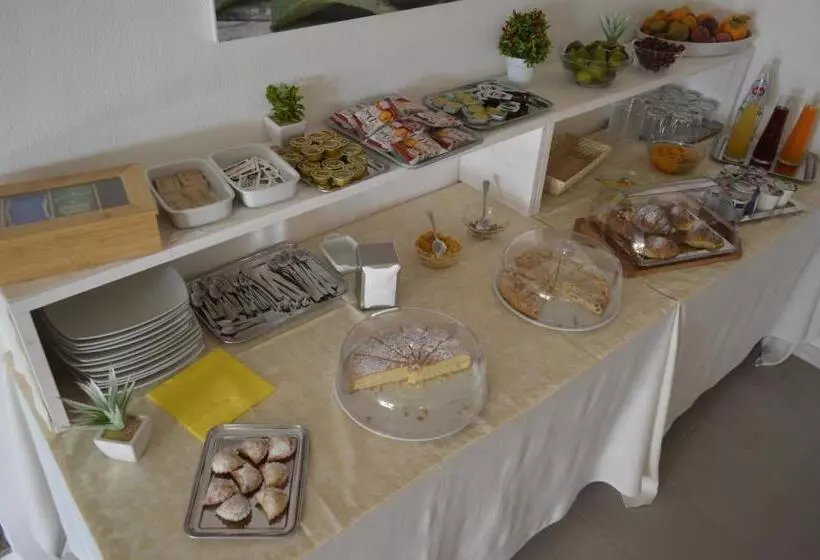 Le Anfore Hotel   Lampedusa