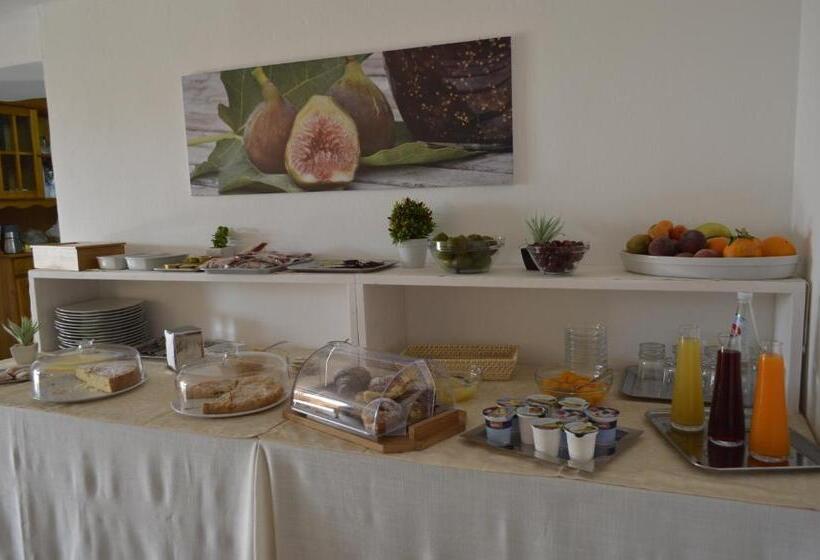 Le Anfore Hotel   Lampedusa