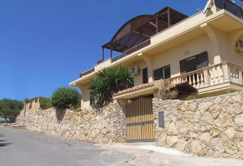 Le Anfore Hotel   Lampedusa