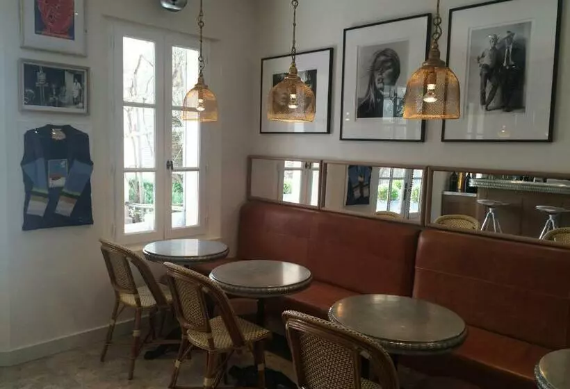 Hotel Pastis
