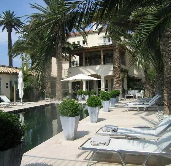 Hotel Pastis