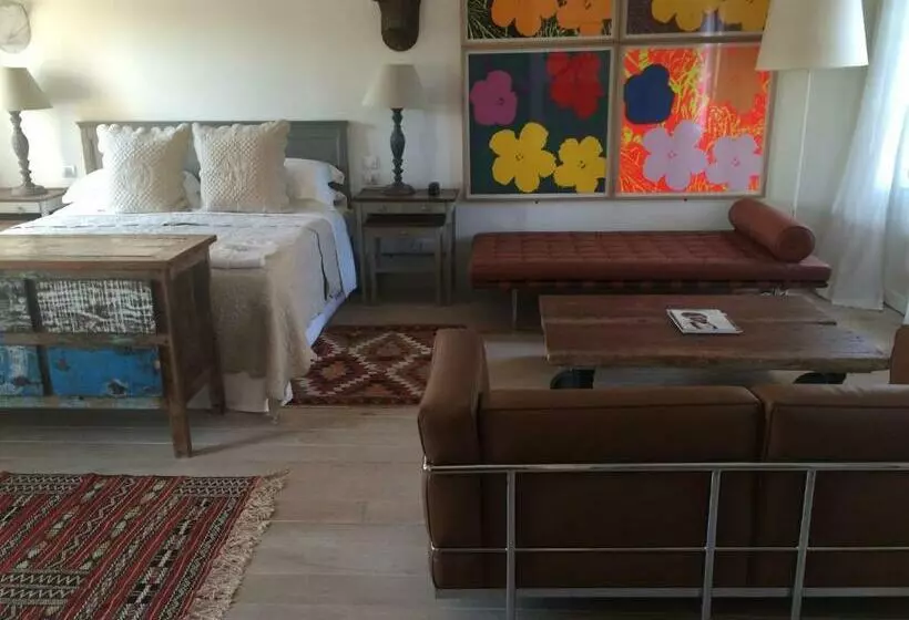 Hotel Pastis