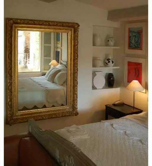 Hotel Pastis