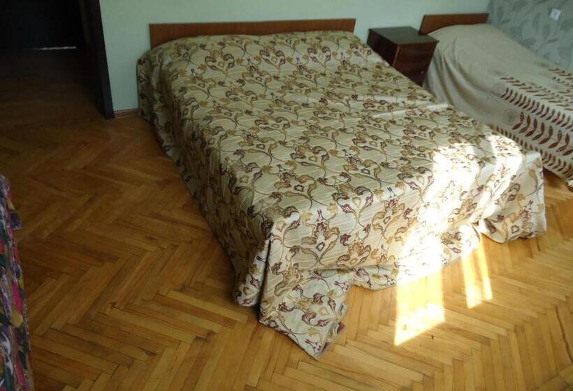 پانسیون Guest House Lviv грузия