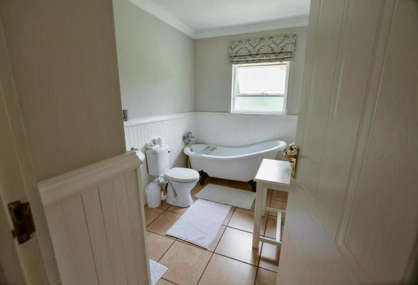 פנסיון Millpond House