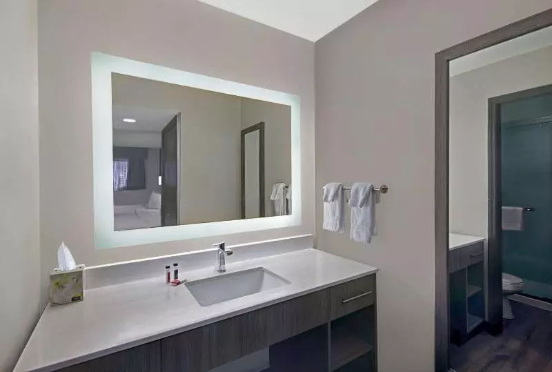 Best Western Fishkill Inn & Suites