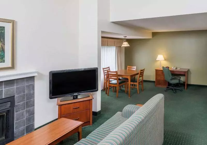Best Western Fishkill Inn & Suites