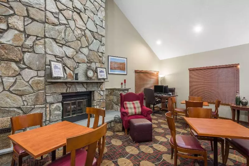 Best Western Fishkill Inn & Suites