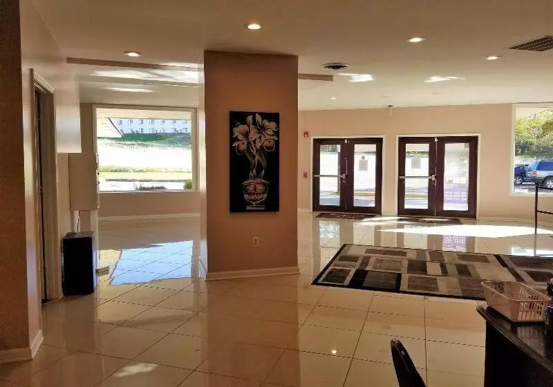 ホテル Apm Inn & Suites