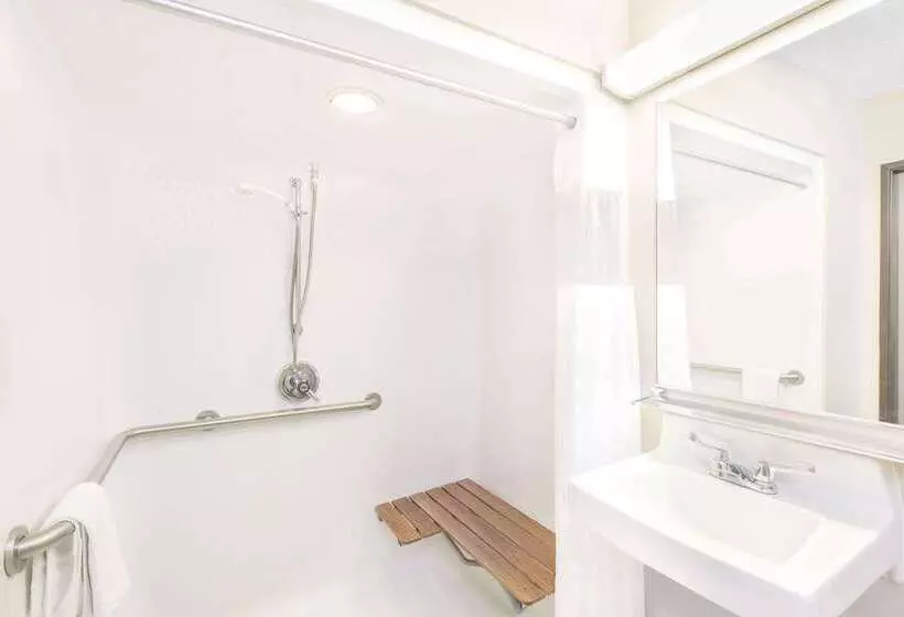 Отель Baymont By Wyndham Boone