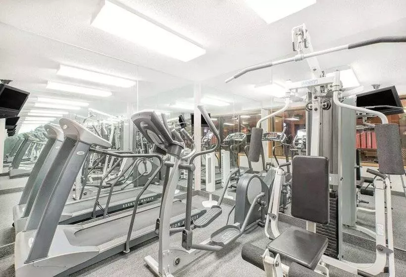 Отель Baymont By Wyndham Boone