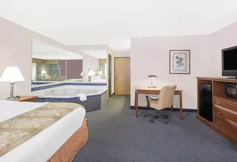 Отель Baymont By Wyndham Boone