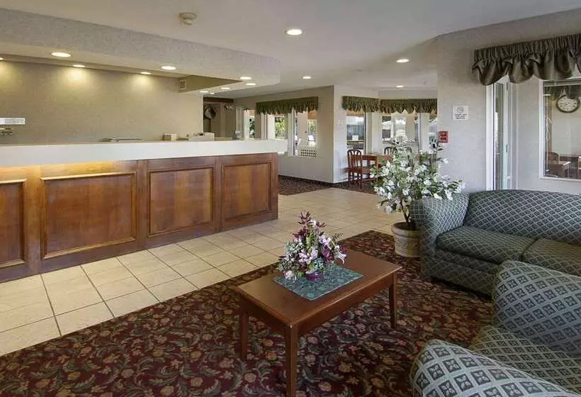 酒店 Baymont By Wyndham Dowagiac