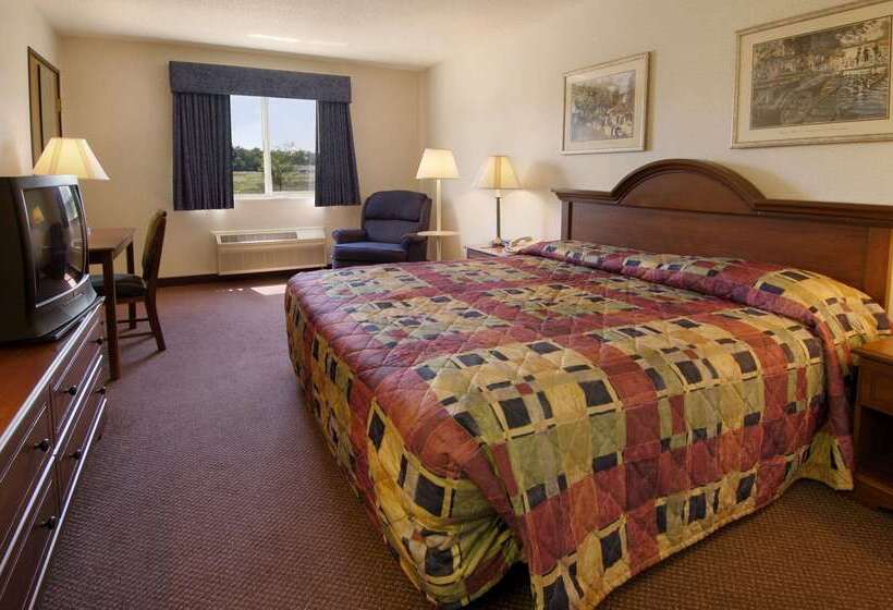 فندق Baymont By Wyndham Dowagiac