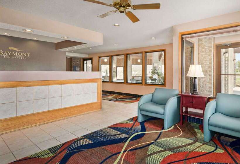 בית מלון כפרי Baymont By Wyndham Logan