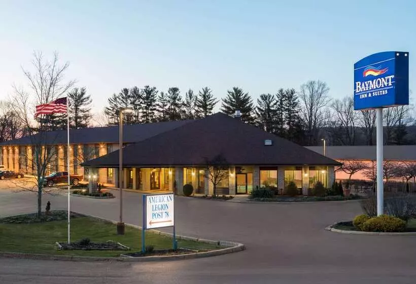 Отель Baymont By Wyndham Logan