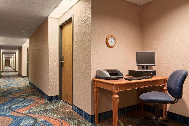 בית מלון כפרי Baymont By Wyndham Logan