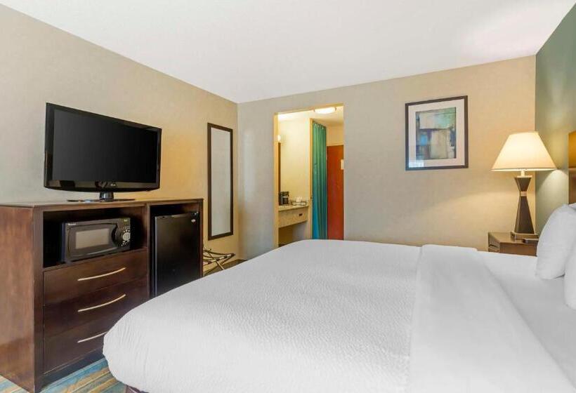 فندق Best Western Plus Berkshire Hills Inn & Suites