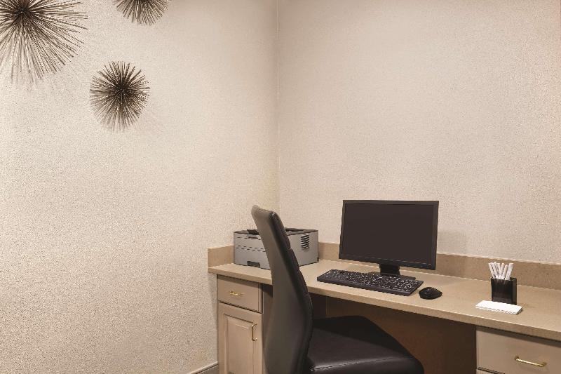 فندق Country Inn & Suites By Radisson, Griffin, Ga