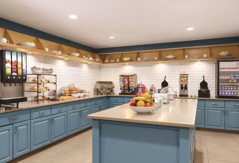 Отель Country Inn & Suites By Radisson, Griffin, Ga