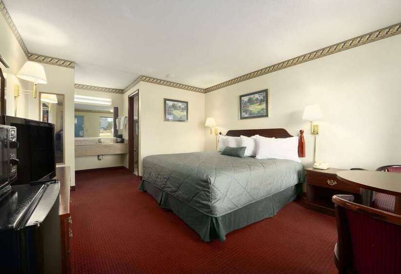 هتل Days Inn By Wyndham Augusta / Fort Eisenhower