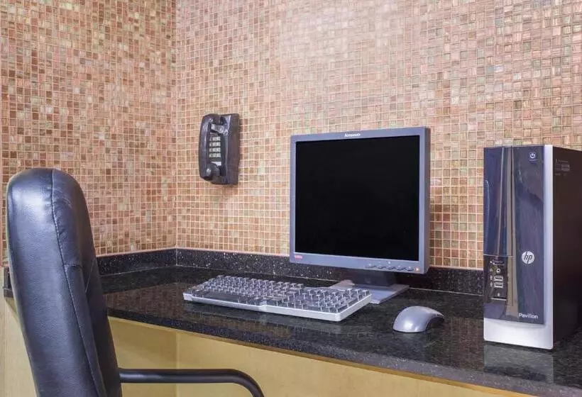 酒店 Days Inn By Wyndham Phenix City Near Fort Moore