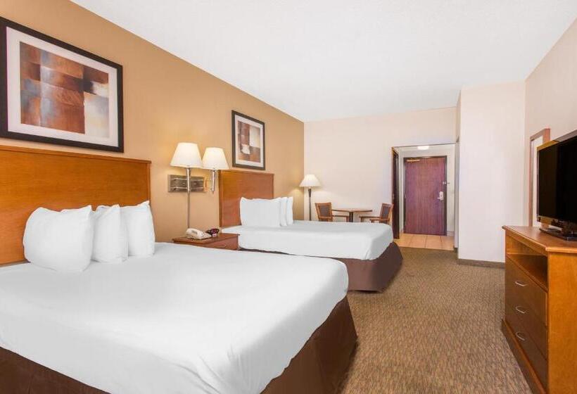 בית מלון כפרי Days Inn By Wyndham Phenix City Near Fort Moore