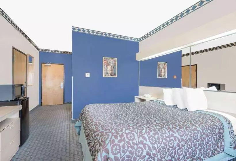 ホテル Days Inn & Suites By Wyndham Hutchinson