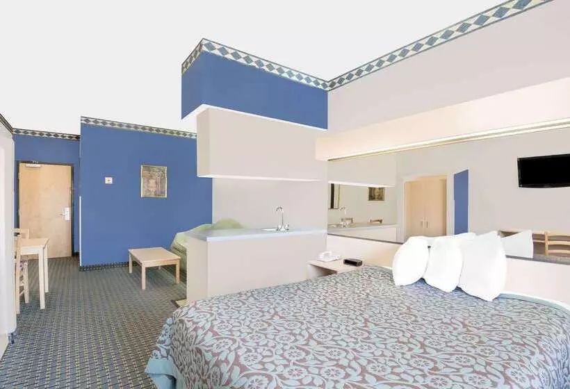 ホテル Days Inn & Suites By Wyndham Hutchinson