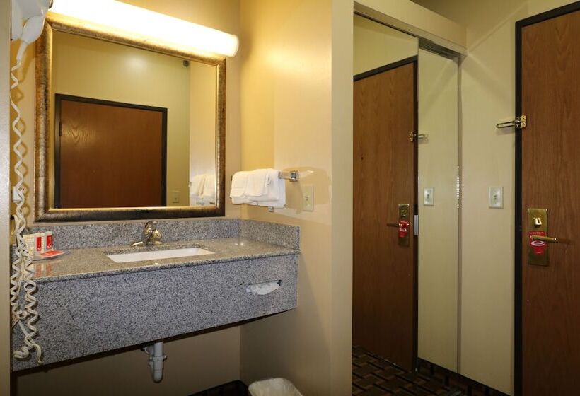 هتل Econo Lodge Lubbock I27