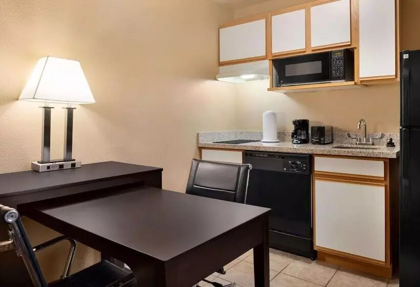 Отель Hawthorn Extended Stay By Wyndham Oak Creek