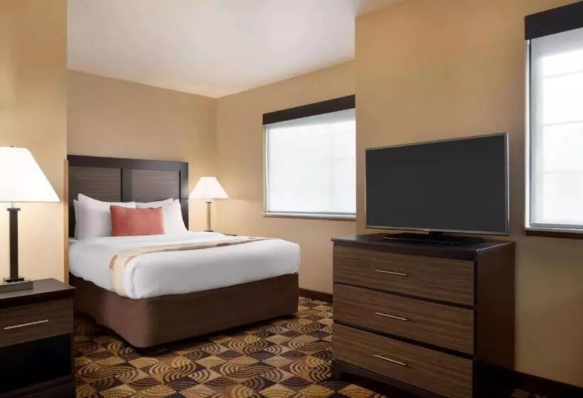 هتل Hawthorn Extended Stay By Wyndham Oak Creek